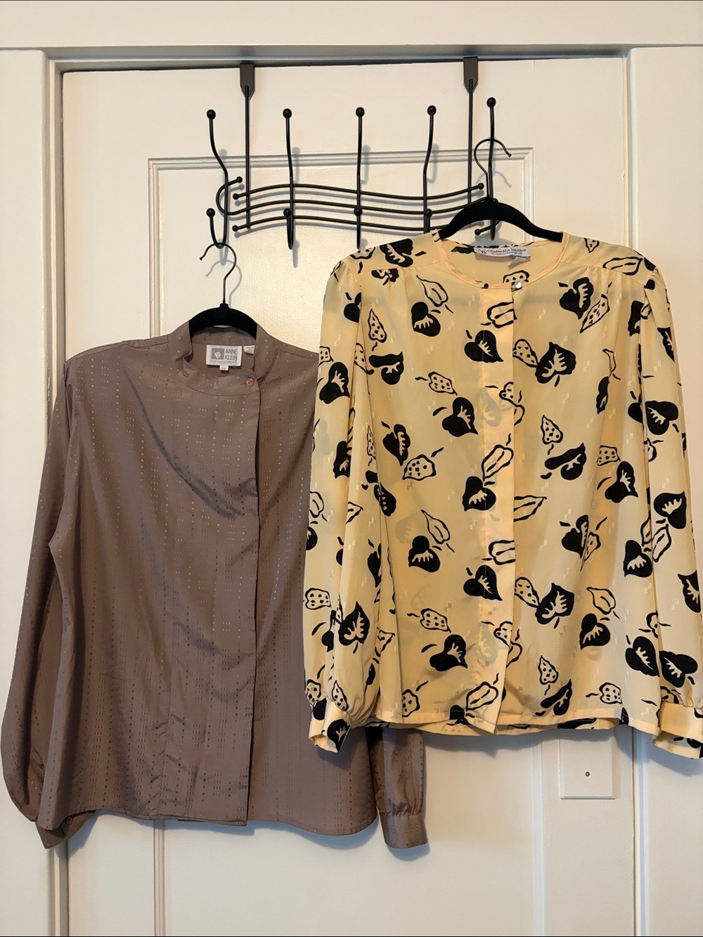 2 Vintage Blouses Anne Klein Arabella Blake Size Medium Taupe Yellow Black Print